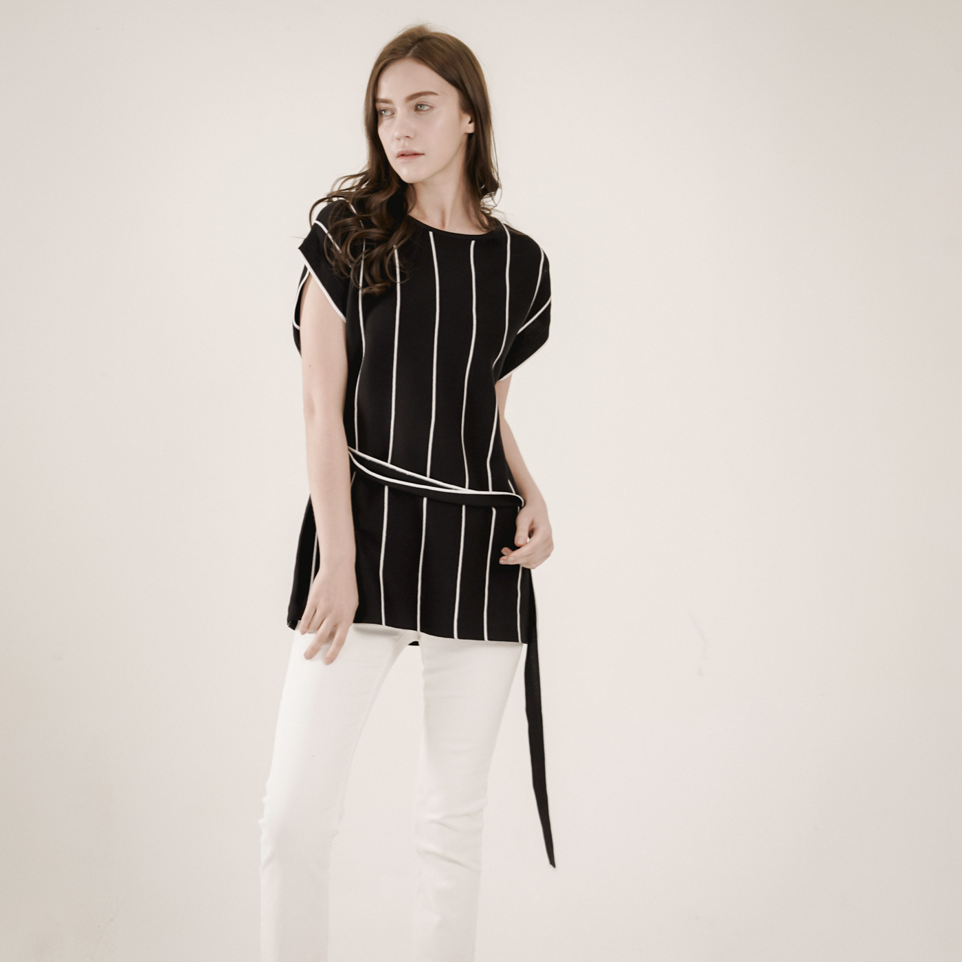 245900_black (1).jpg