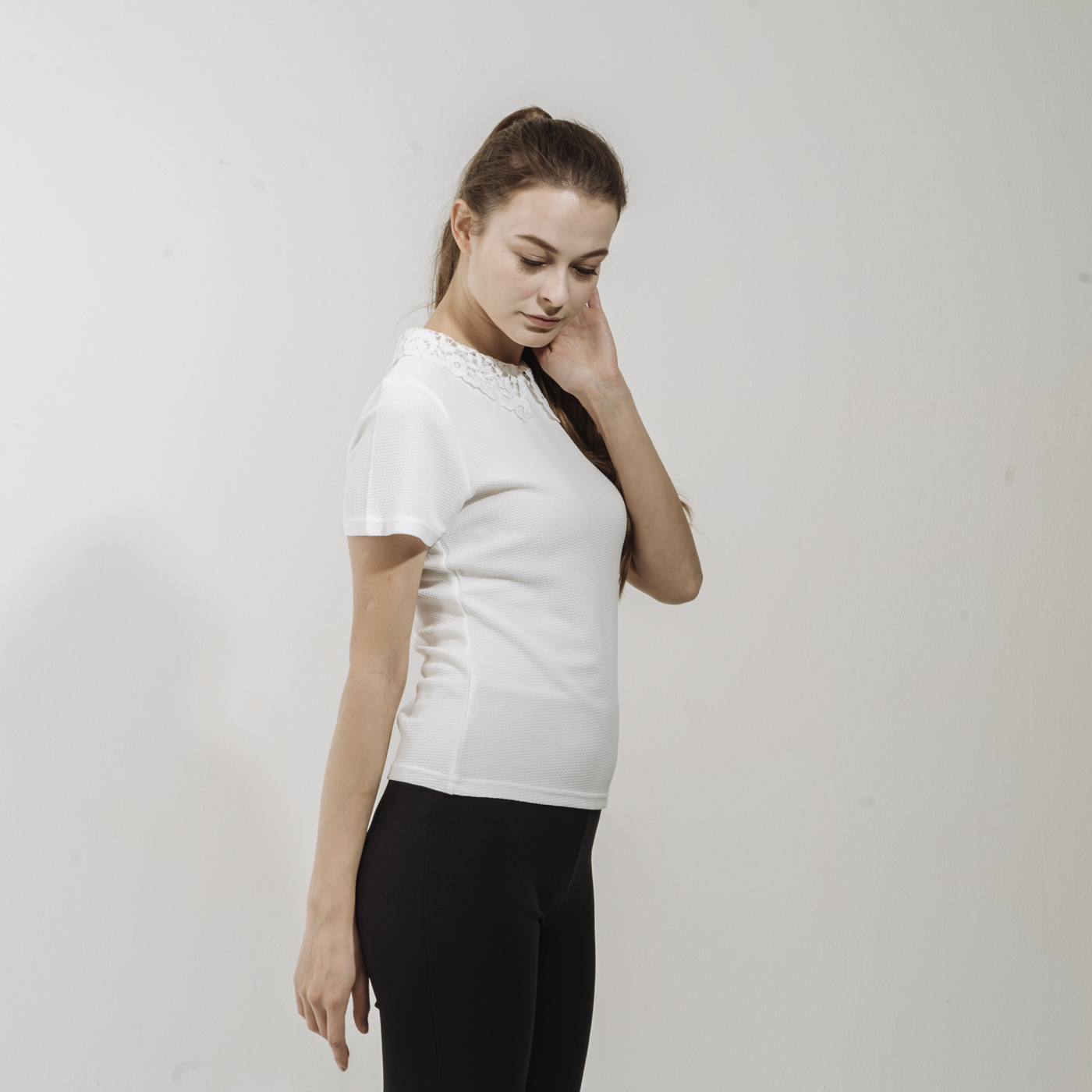 977640_whtie (5).jpg