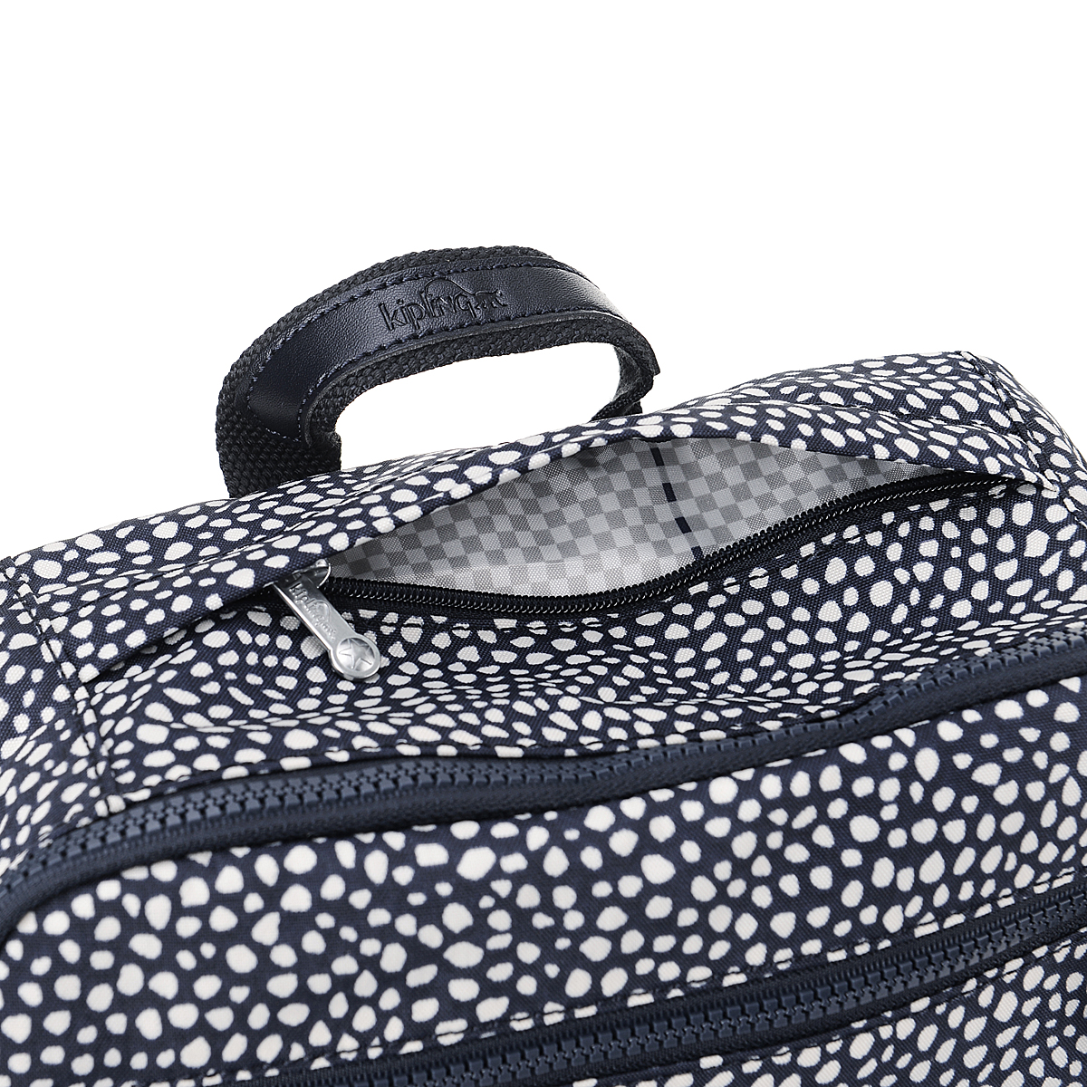 CAITY_Dot Dot Dot_6.jpg