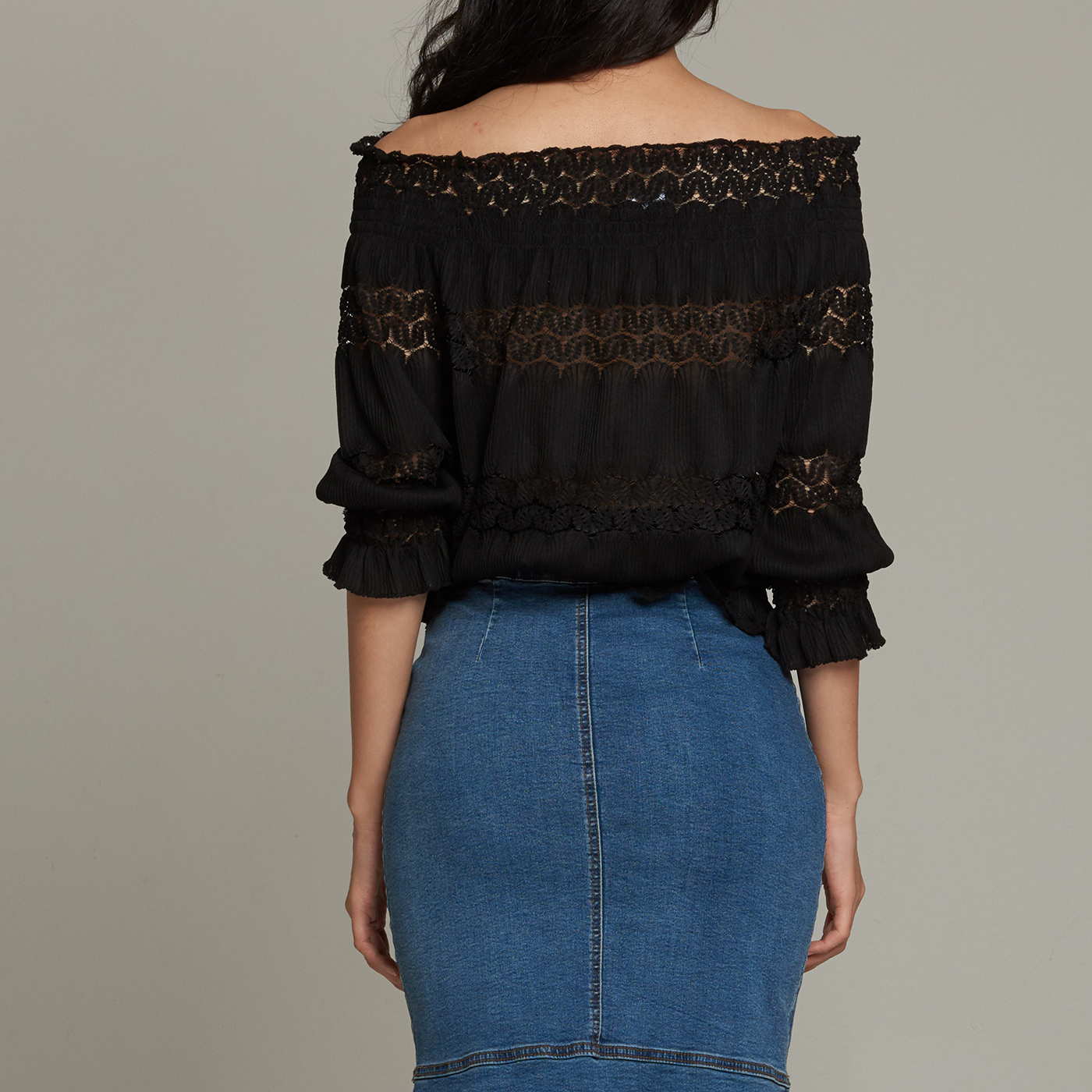 972434-black (3).jpg